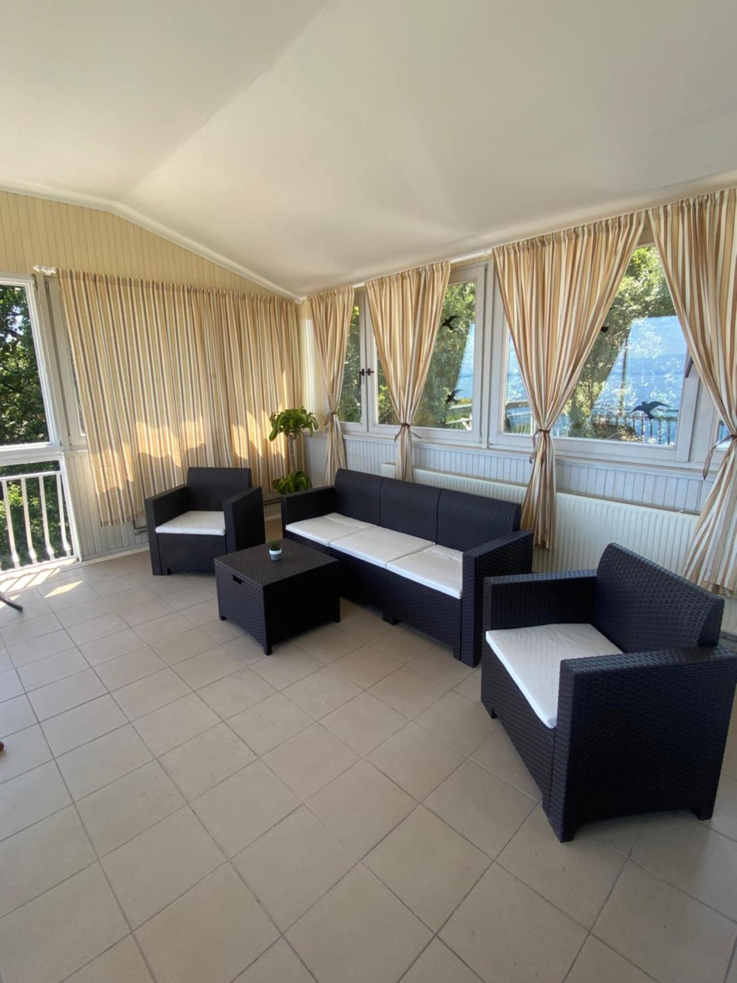 Villa Salyna Ičići Exteriör bild