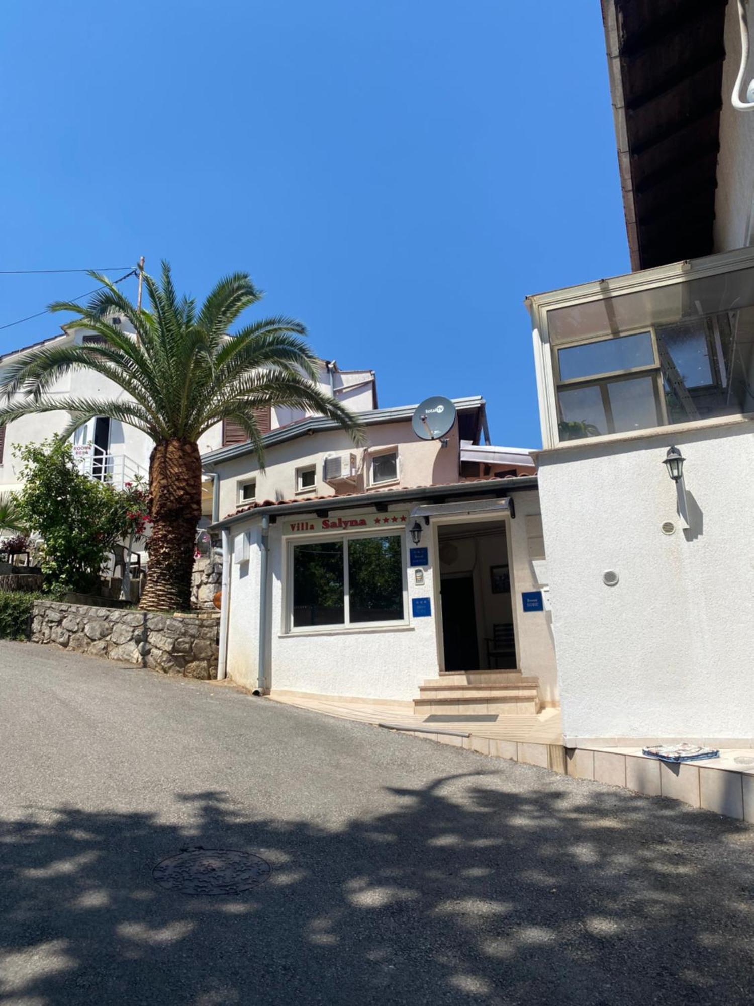 Villa Salyna Ičići Exteriör bild