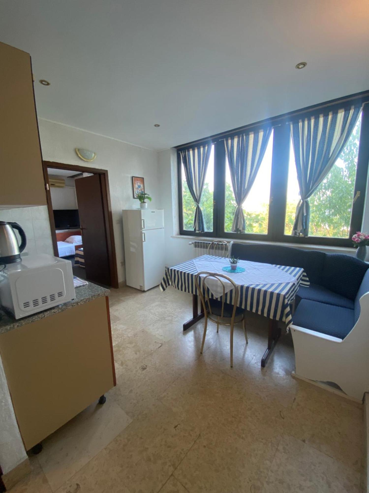 Villa Salyna Ičići Exteriör bild