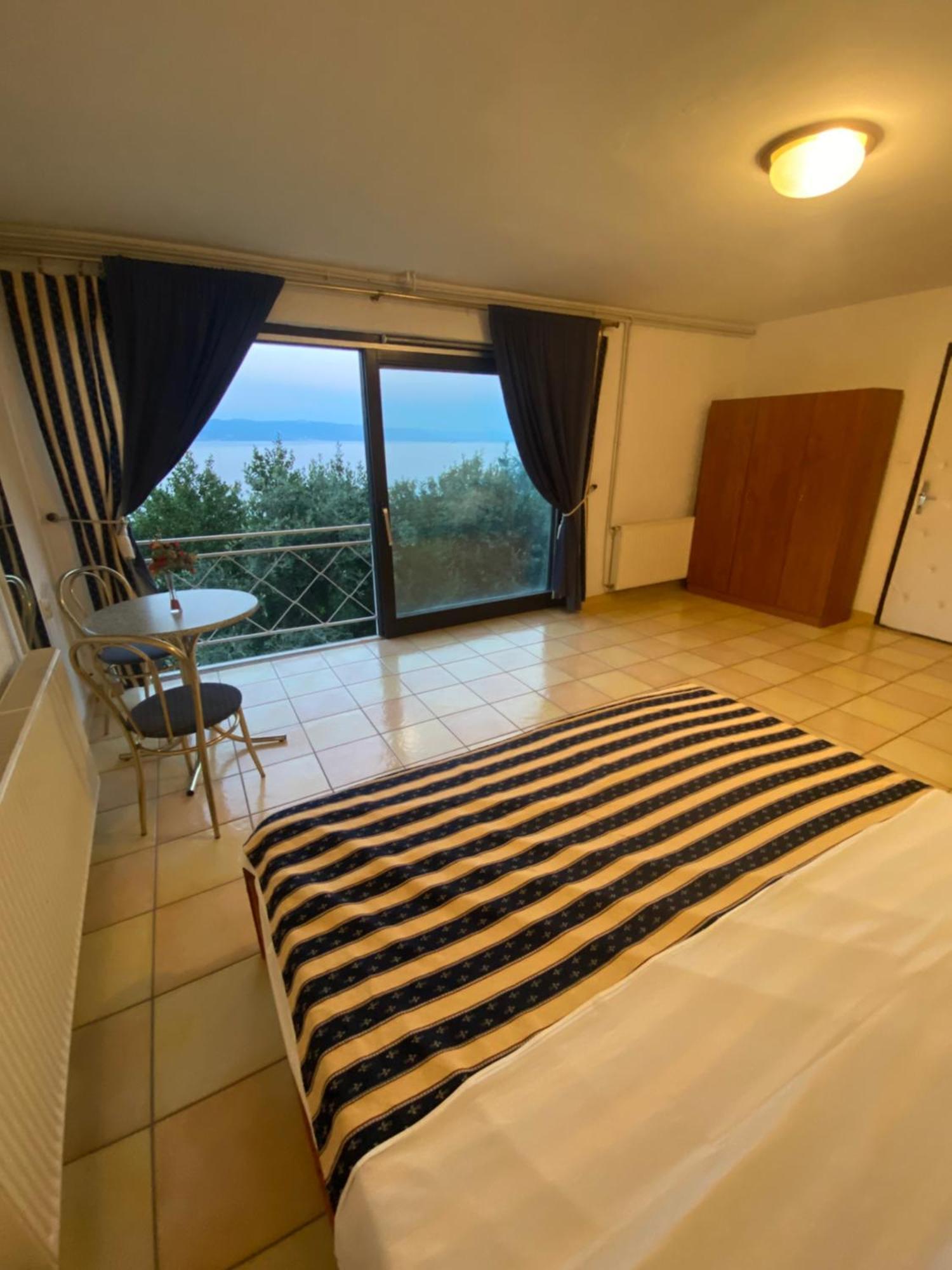 Villa Salyna Ičići Exteriör bild