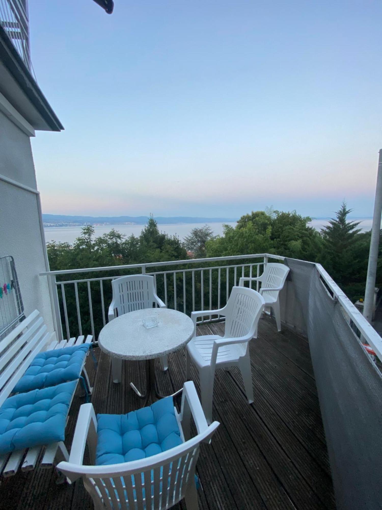 Villa Salyna Ičići Exteriör bild