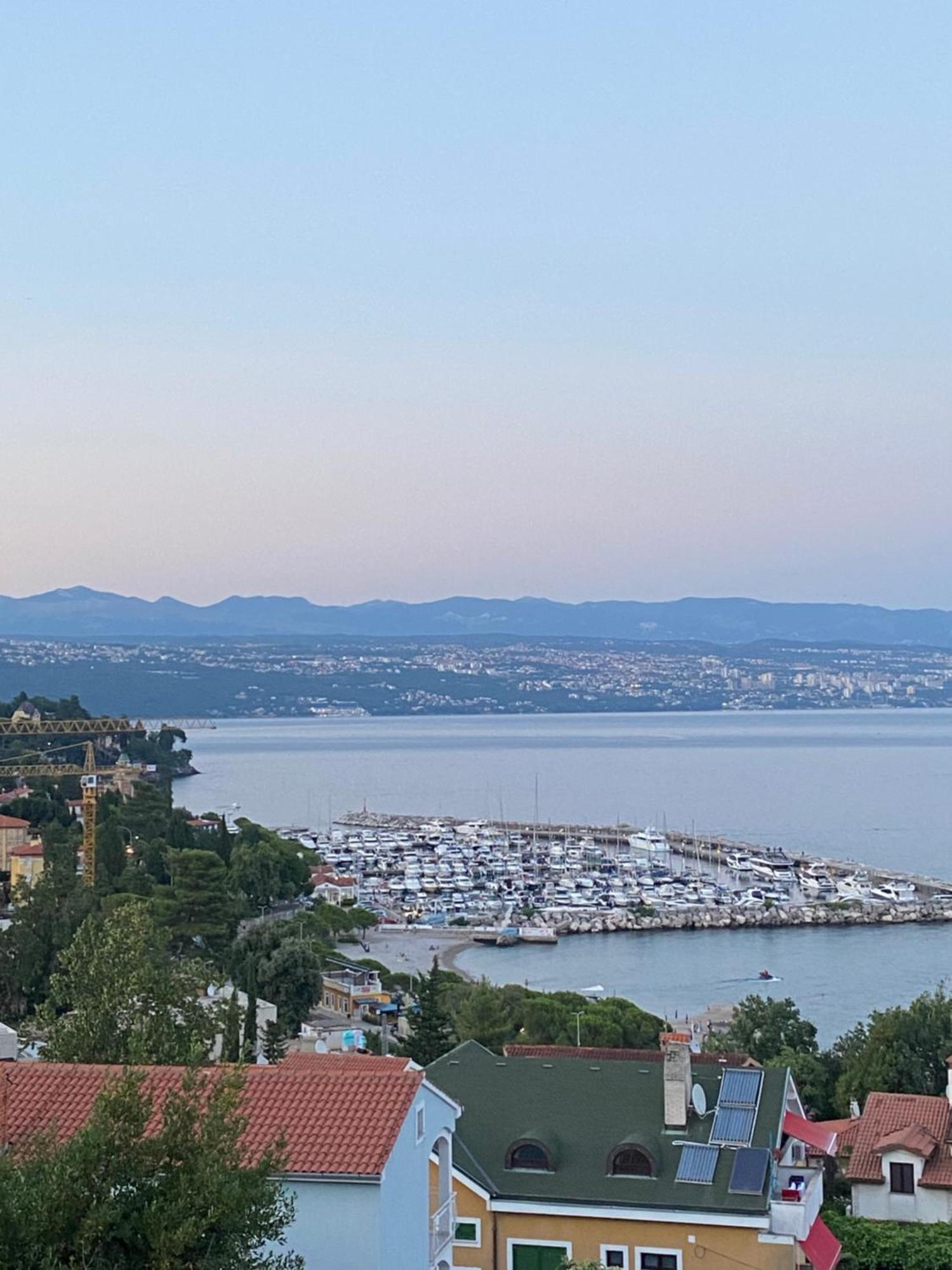 Villa Salyna Ičići Exteriör bild
